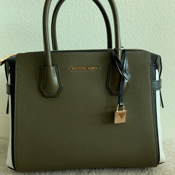 Michael Kors Handbags - MK Mercer satchel